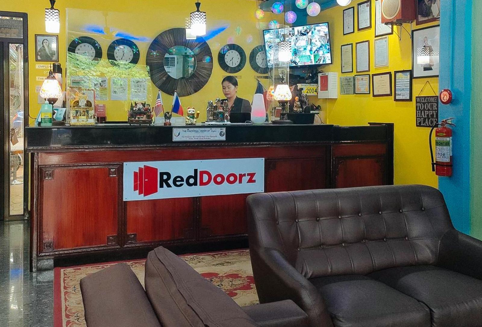 Reddoorz At New Casamila Hotel Palawan Puerto Princesa Εξωτερικό φωτογραφία