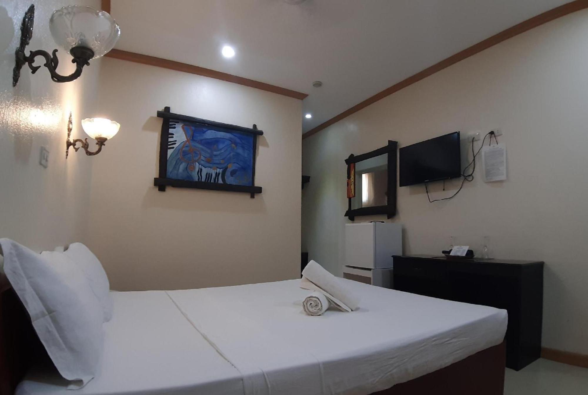 Reddoorz At New Casamila Hotel Palawan Puerto Princesa Εξωτερικό φωτογραφία