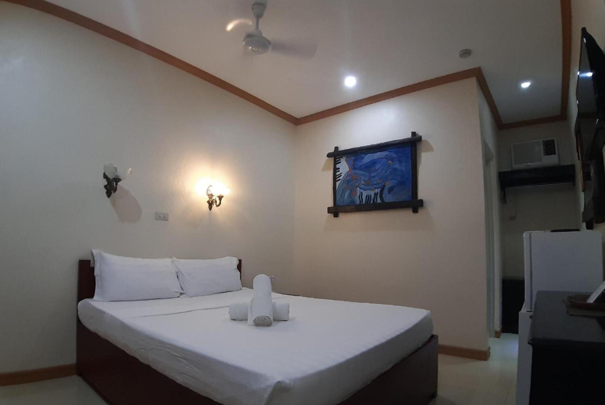 Reddoorz At New Casamila Hotel Palawan Puerto Princesa Εξωτερικό φωτογραφία