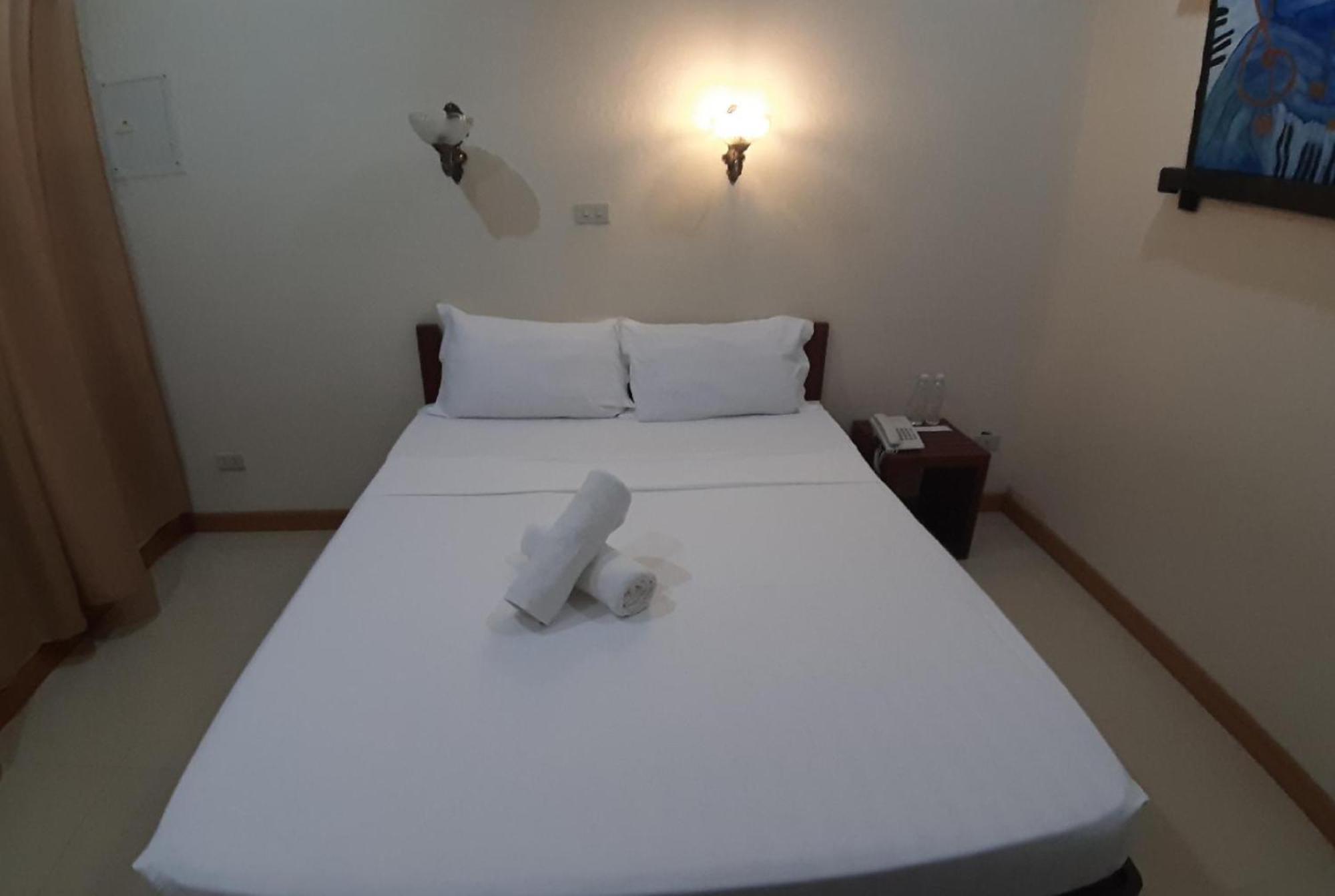 Reddoorz At New Casamila Hotel Palawan Puerto Princesa Εξωτερικό φωτογραφία
