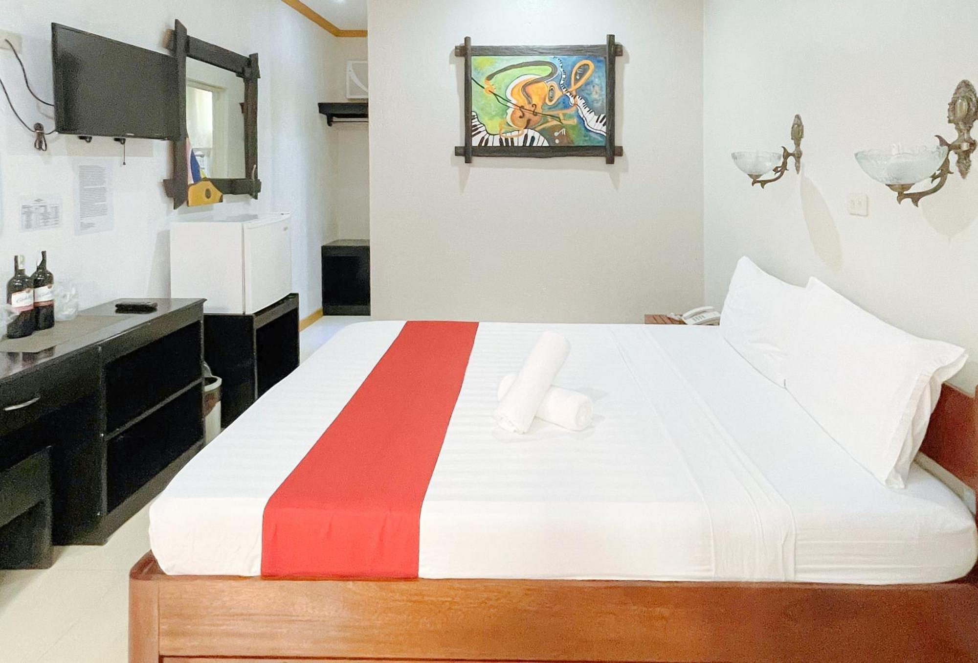 Reddoorz At New Casamila Hotel Palawan Puerto Princesa Εξωτερικό φωτογραφία